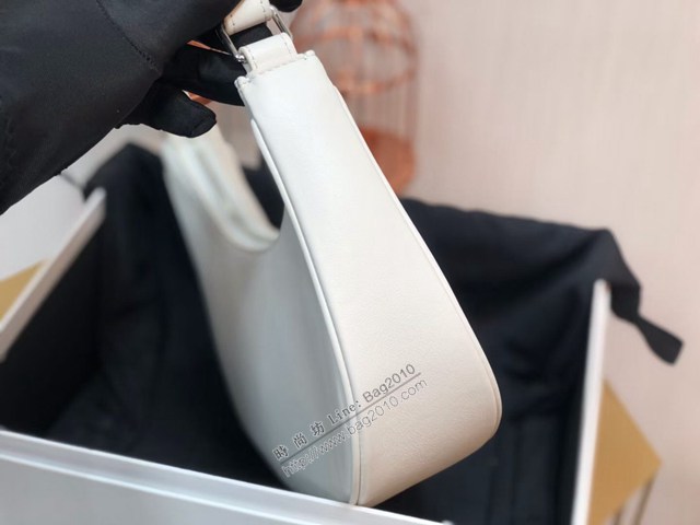 Celine專櫃2022新款印花AVA柔軟牛皮革手袋 賽琳AVA腋下包肩背手提女包 sldj2442